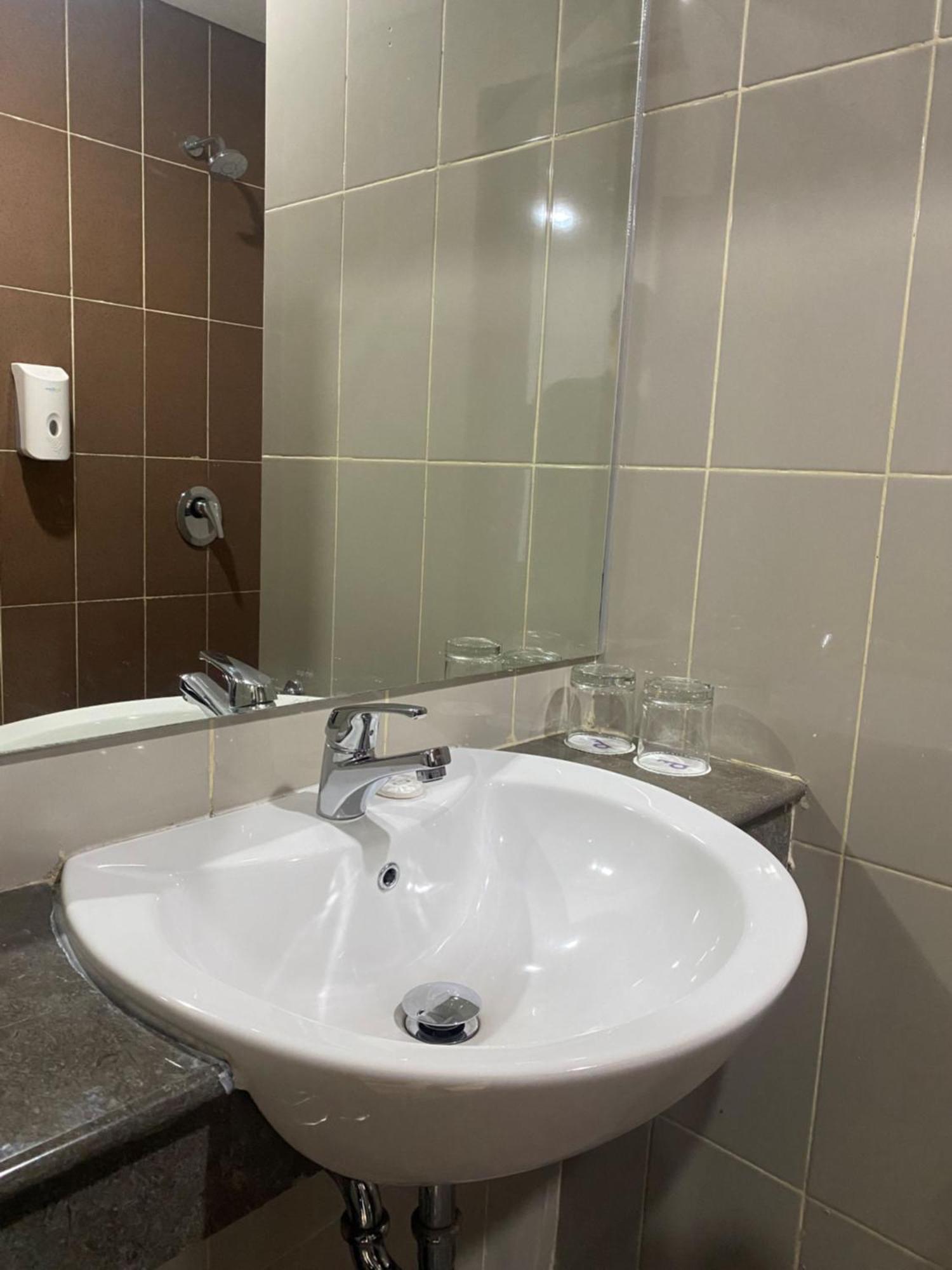 Daima Suites Margonda Depok Dış mekan fotoğraf
